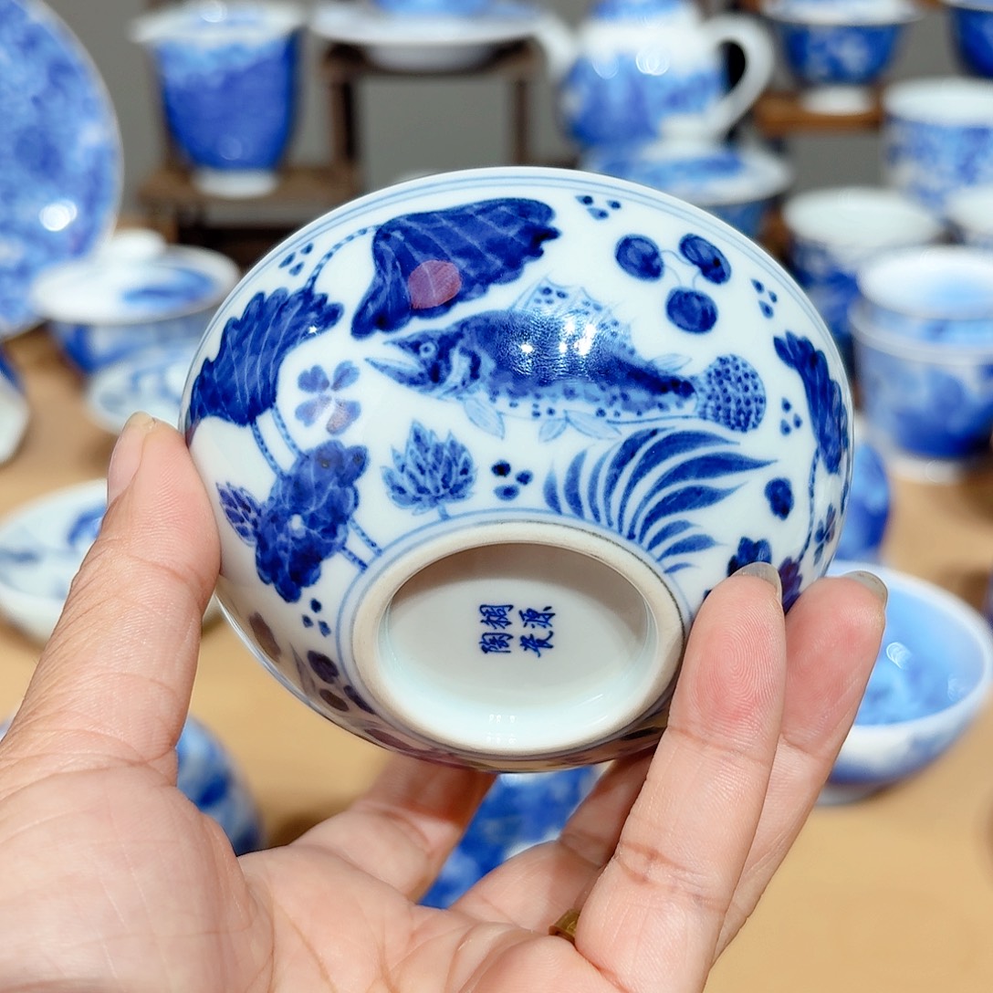 大***x景德镇纯手绘普洱杯