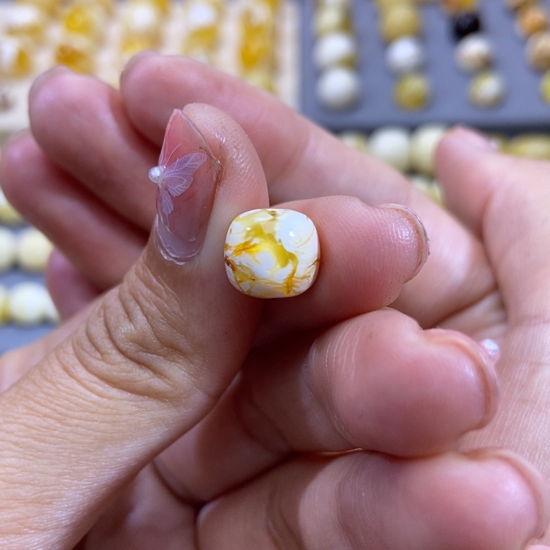 琥珀珠宝奇石未镶嵌柒**伍