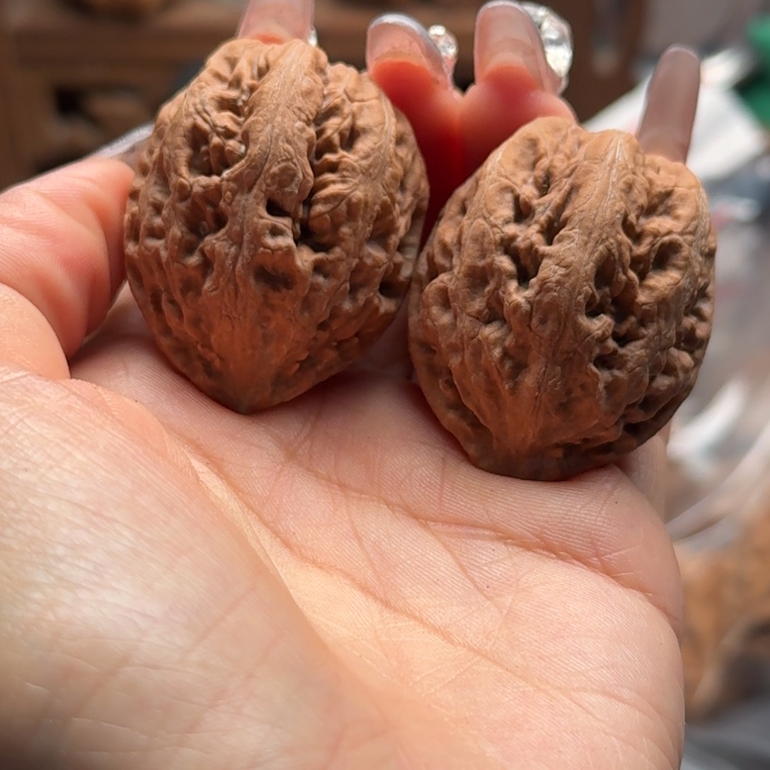 文玩核桃把件关东木子楸百核3花皮