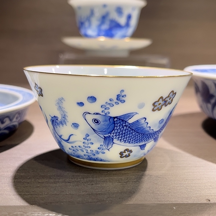 沈窑薄胎玉泥鱼藻杯