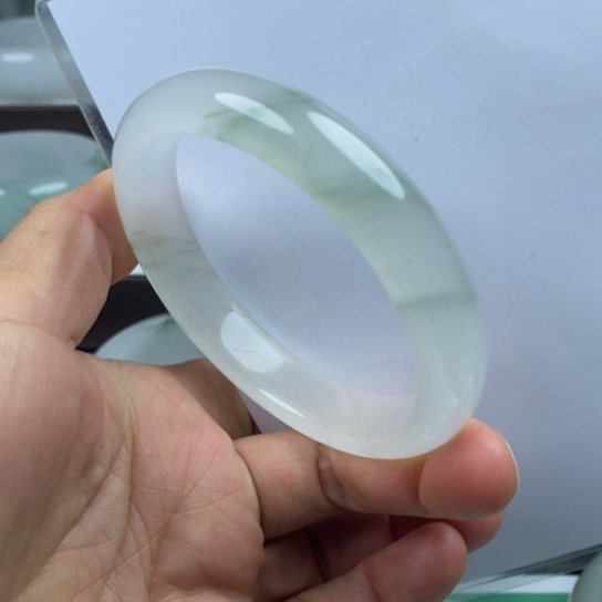 石英质玉（金丝玉）未镶嵌手镯