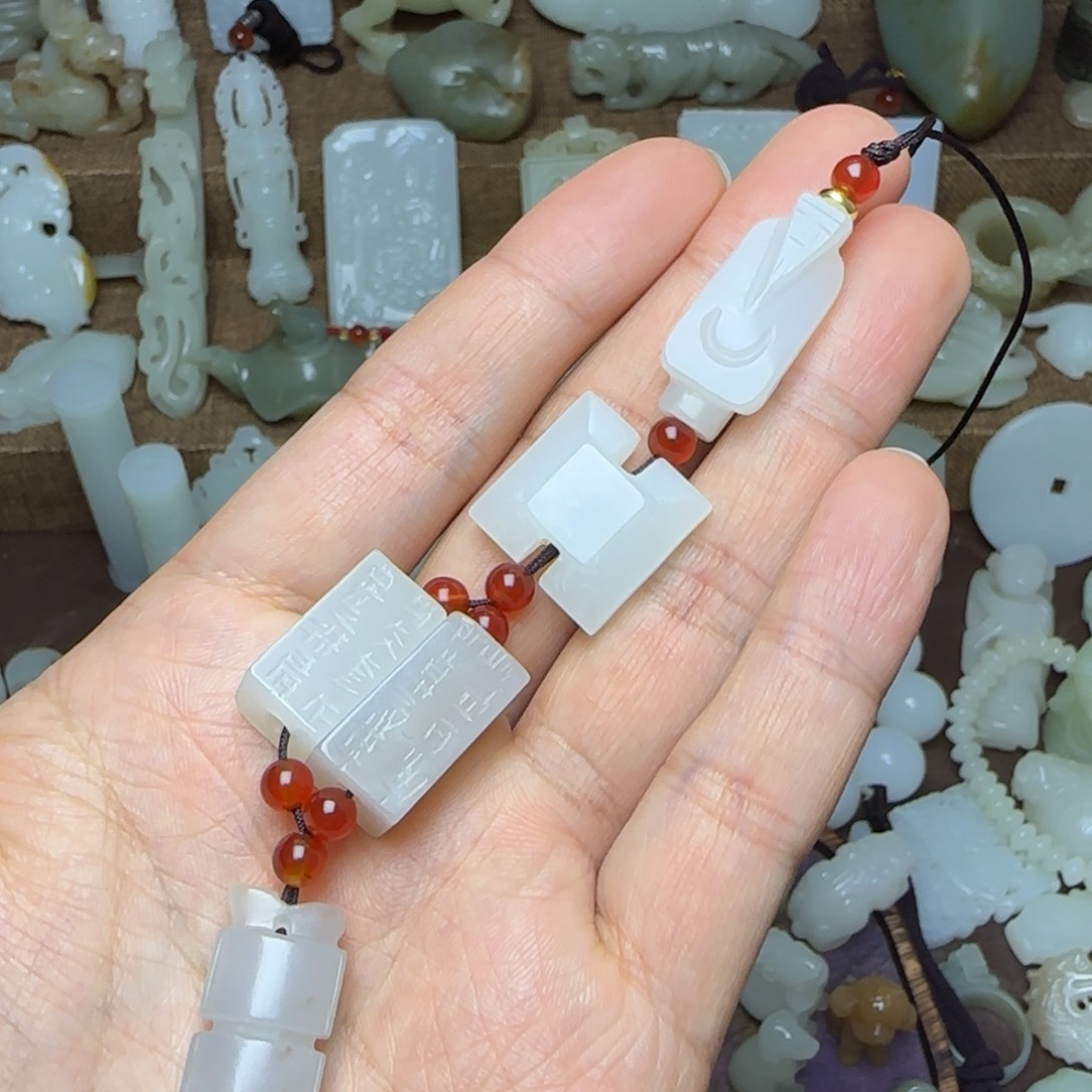 和田玉挂件未镶嵌