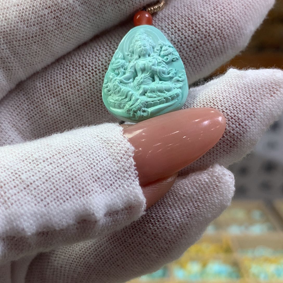 绿松石未镶嵌挂件