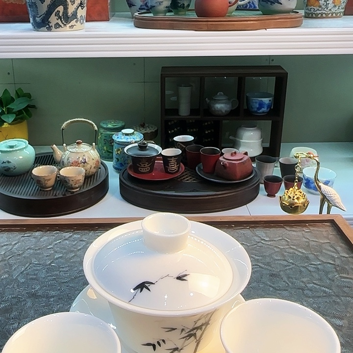 青花瓷器茶具套装茶叶罐个人杯