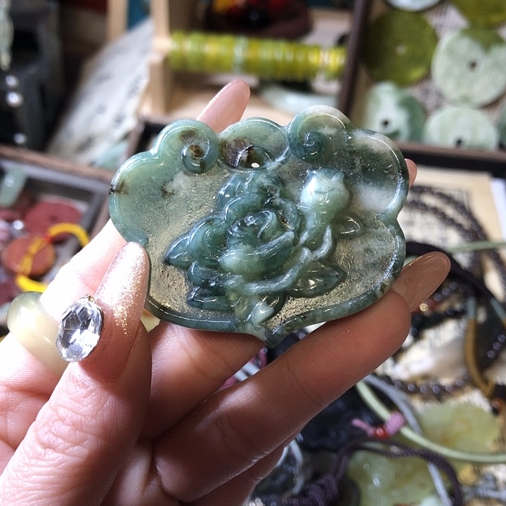 岫玉岫玉挂件未镶嵌