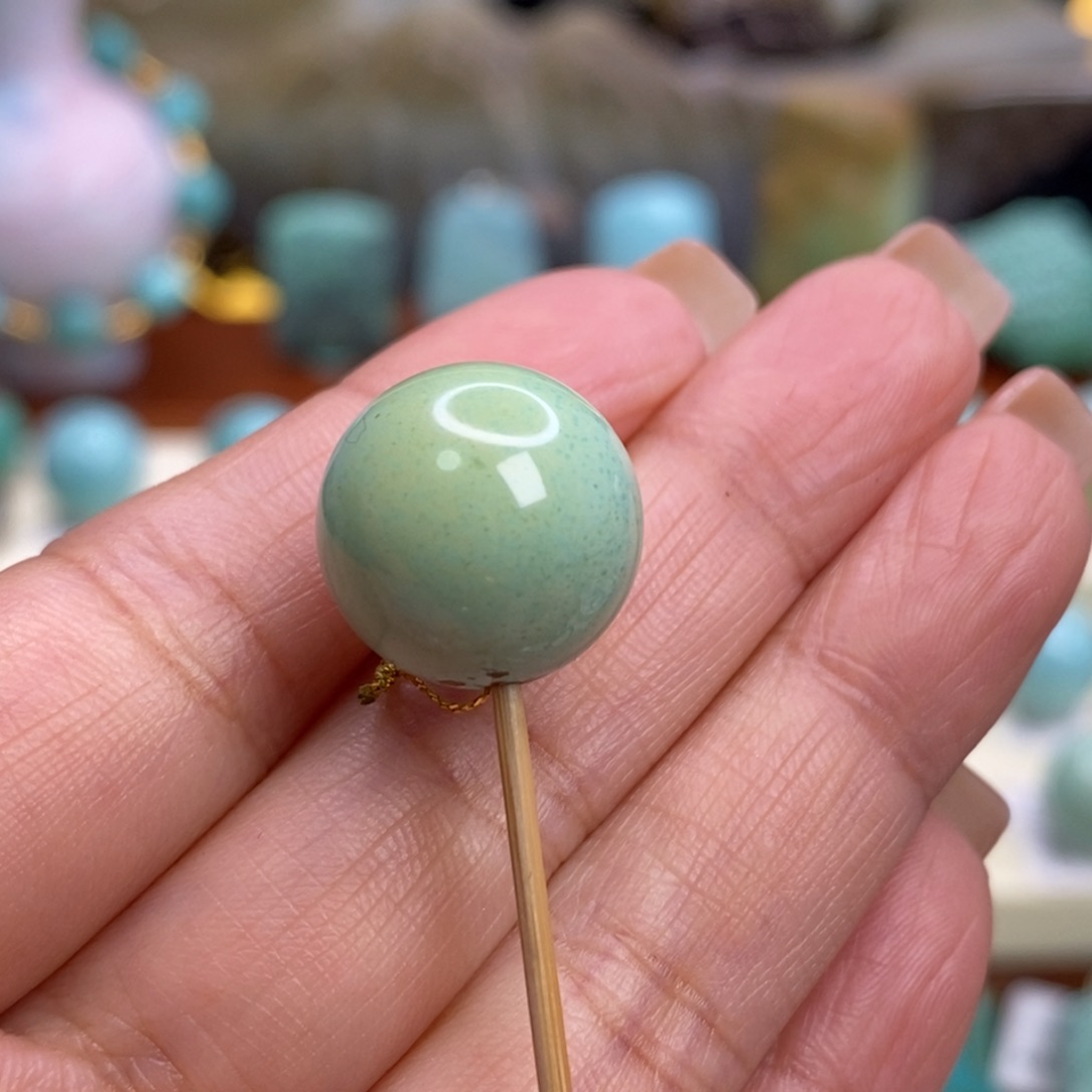 绿松石未镶嵌珠宝奇石12.8