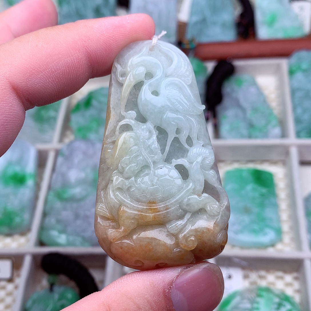 翡翠未镶嵌吊坠(不含链)