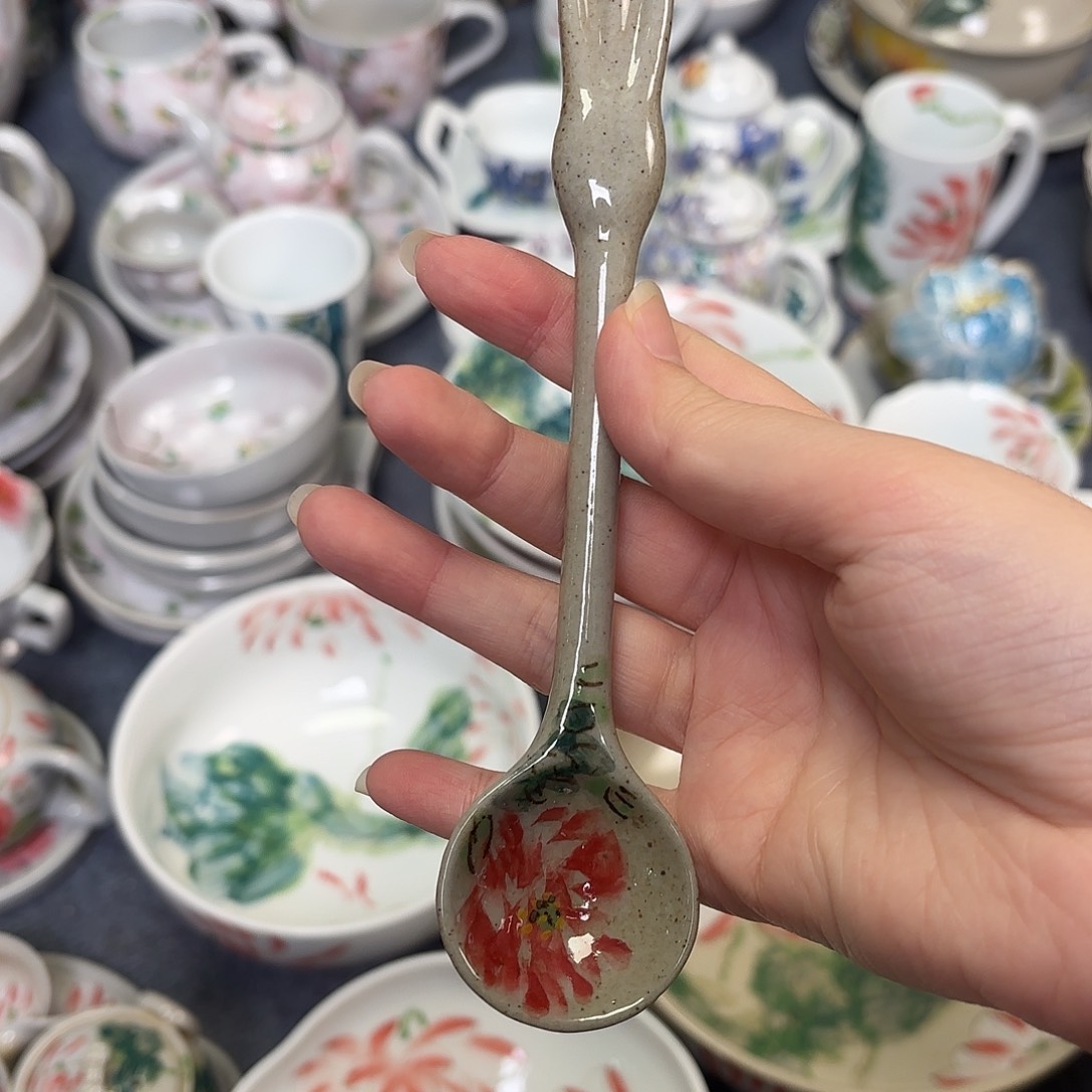 今天晚上福利了哈123勺子