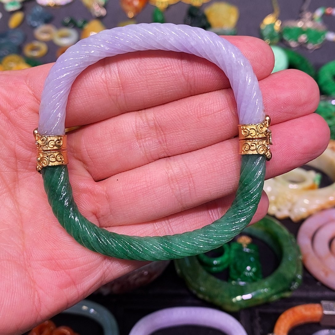 翡翠18K金镶嵌手镯翡翠