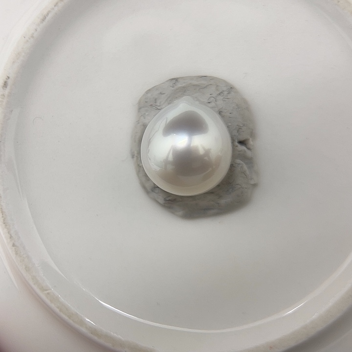 海水珍珠未镶嵌颈饰12.6 澳白 水滴 冷银光