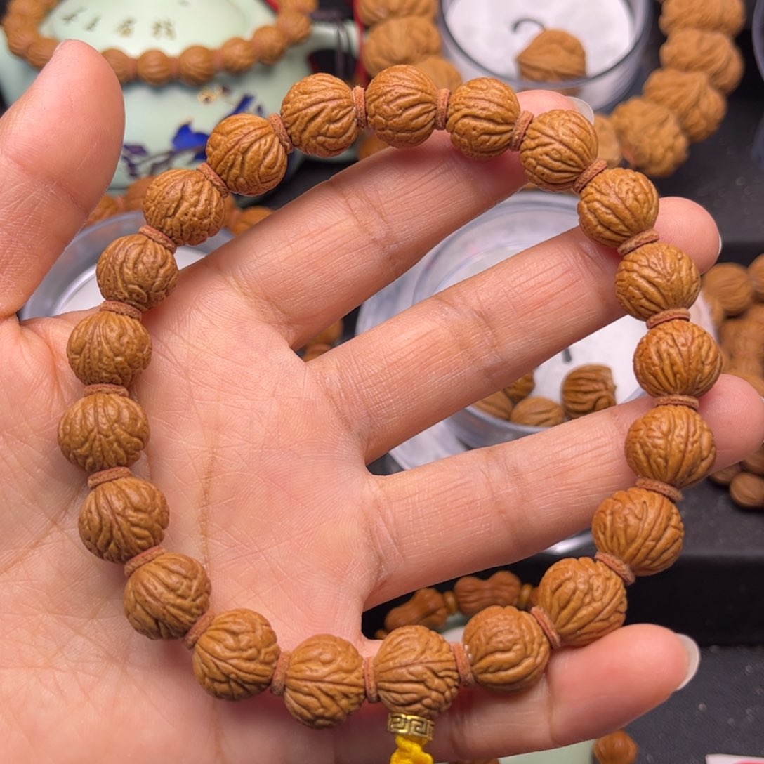 冠***琼桃核吊坠龙纹桃核