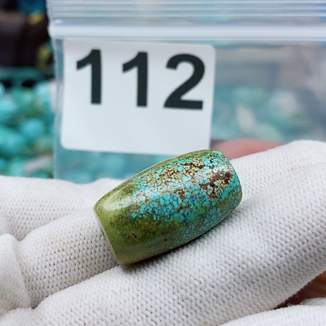 绿松石颈饰未镶嵌