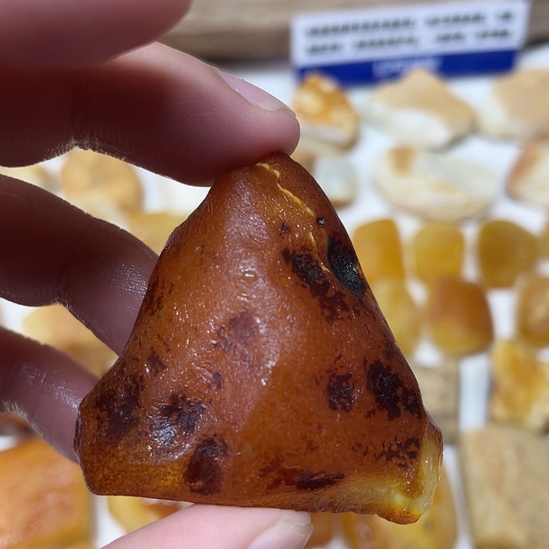 定制琥珀未镶嵌原矿琥珀