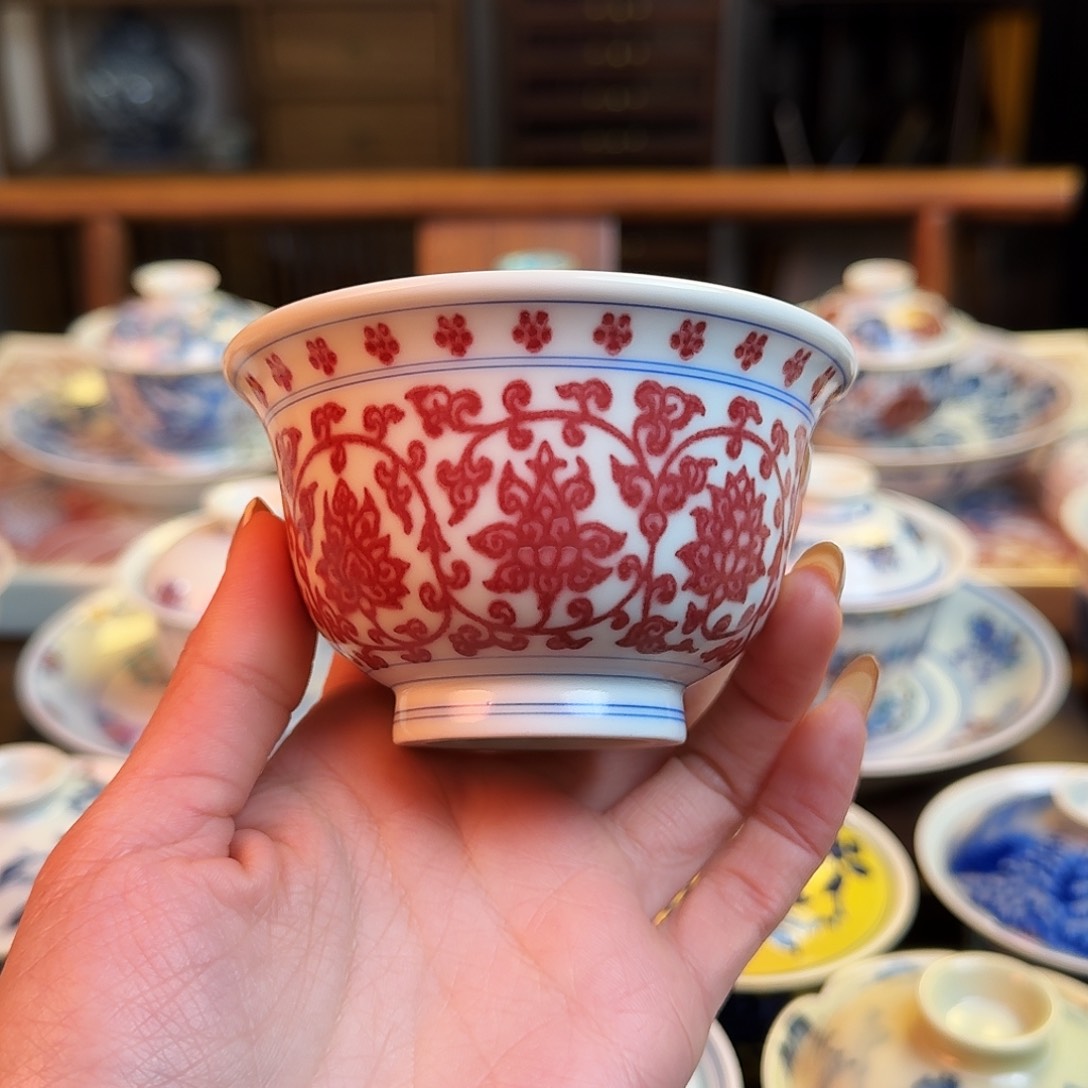 杯重工缠枝莲釉里红压手杯纯手绘