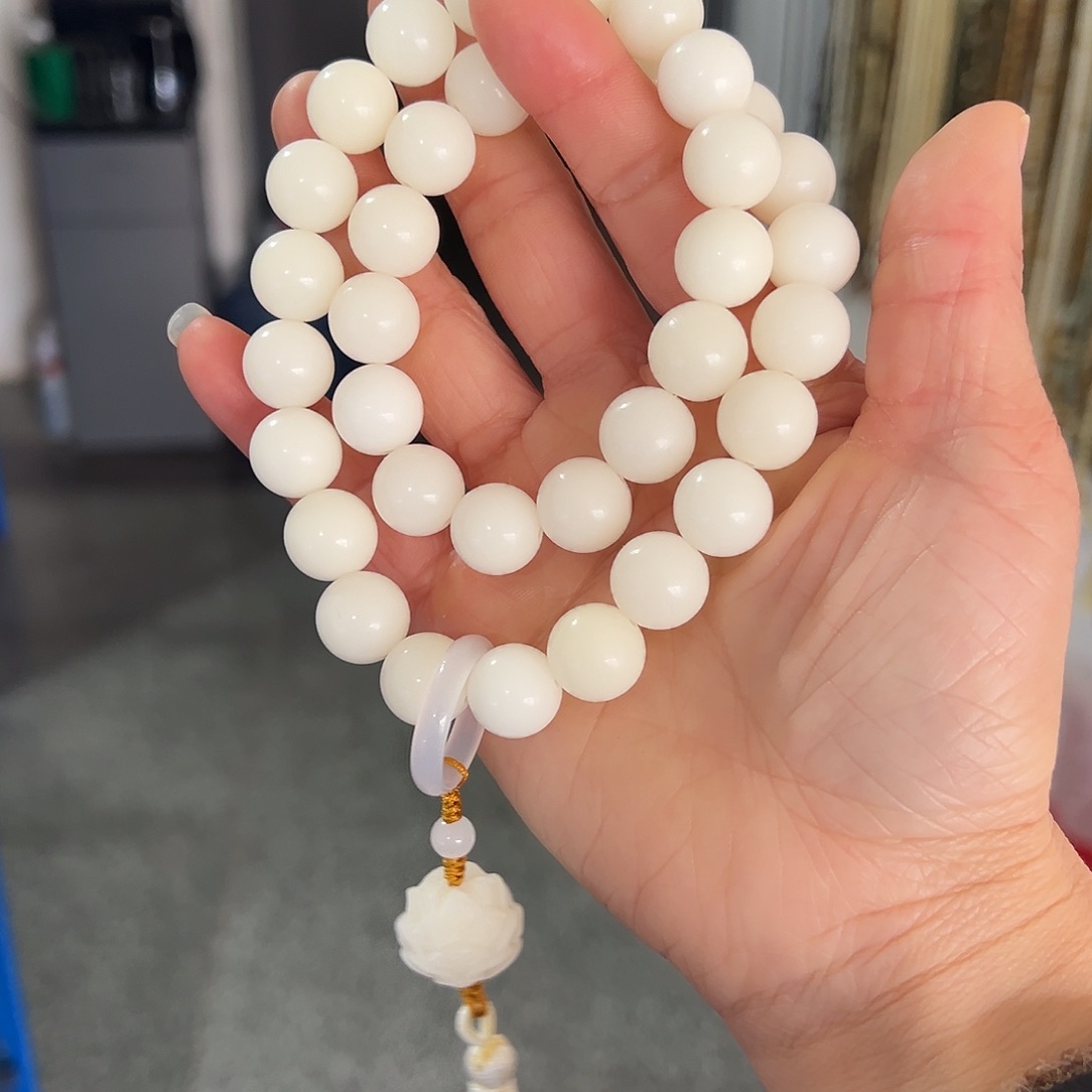 吊坠白玉菩提13卡