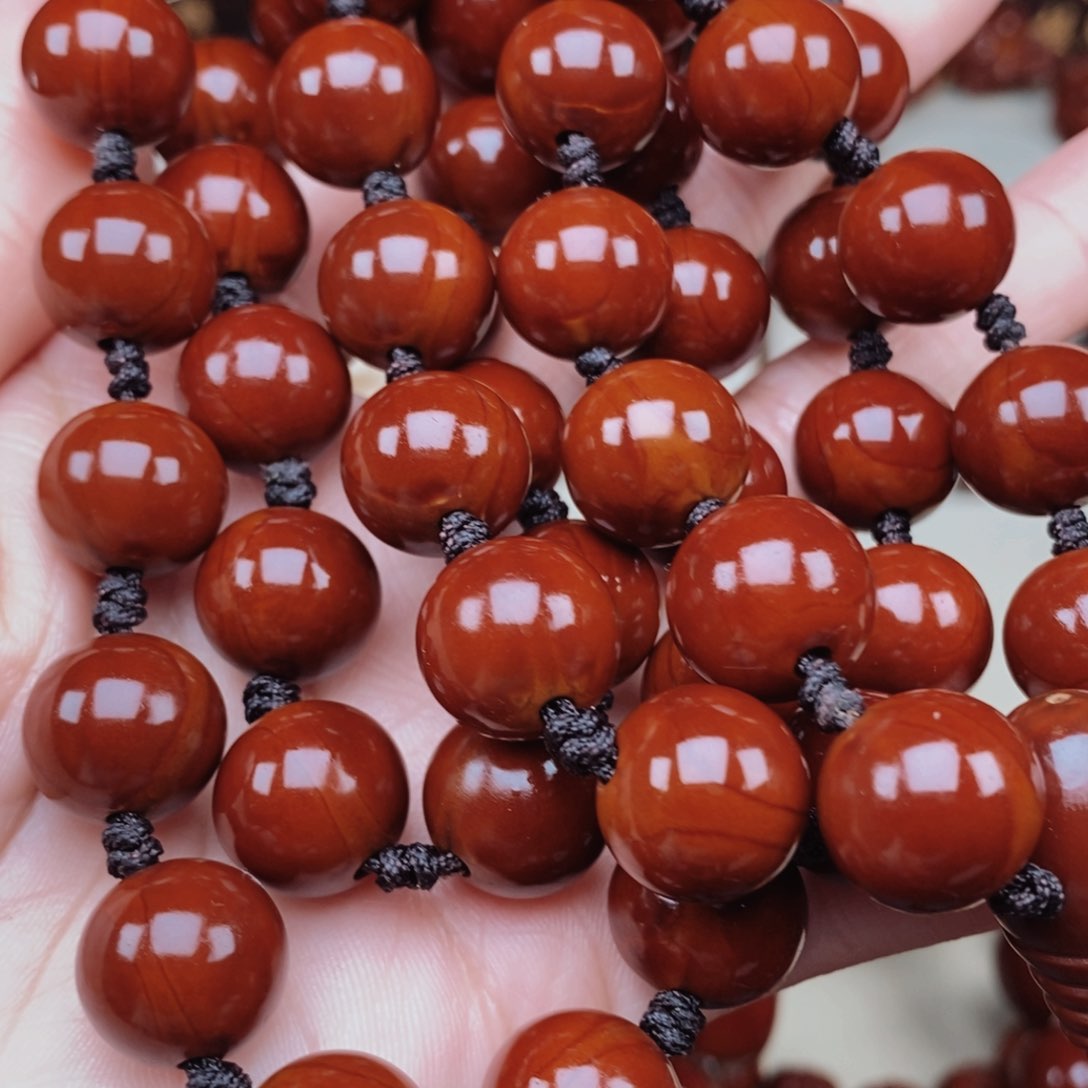 橄榄核把件刘*宇脖挂，