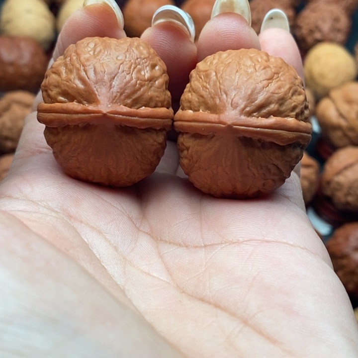 核桃精品文玩核桃手捻赤龙