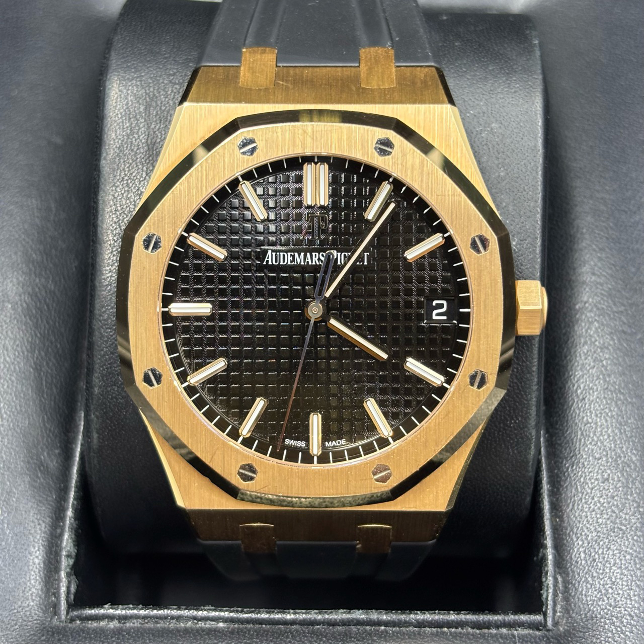 99新 AIPE/爱彼 爱彼皇家橡树/15500OR/22年二手