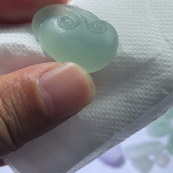 定制翡翠未镶嵌翡翠