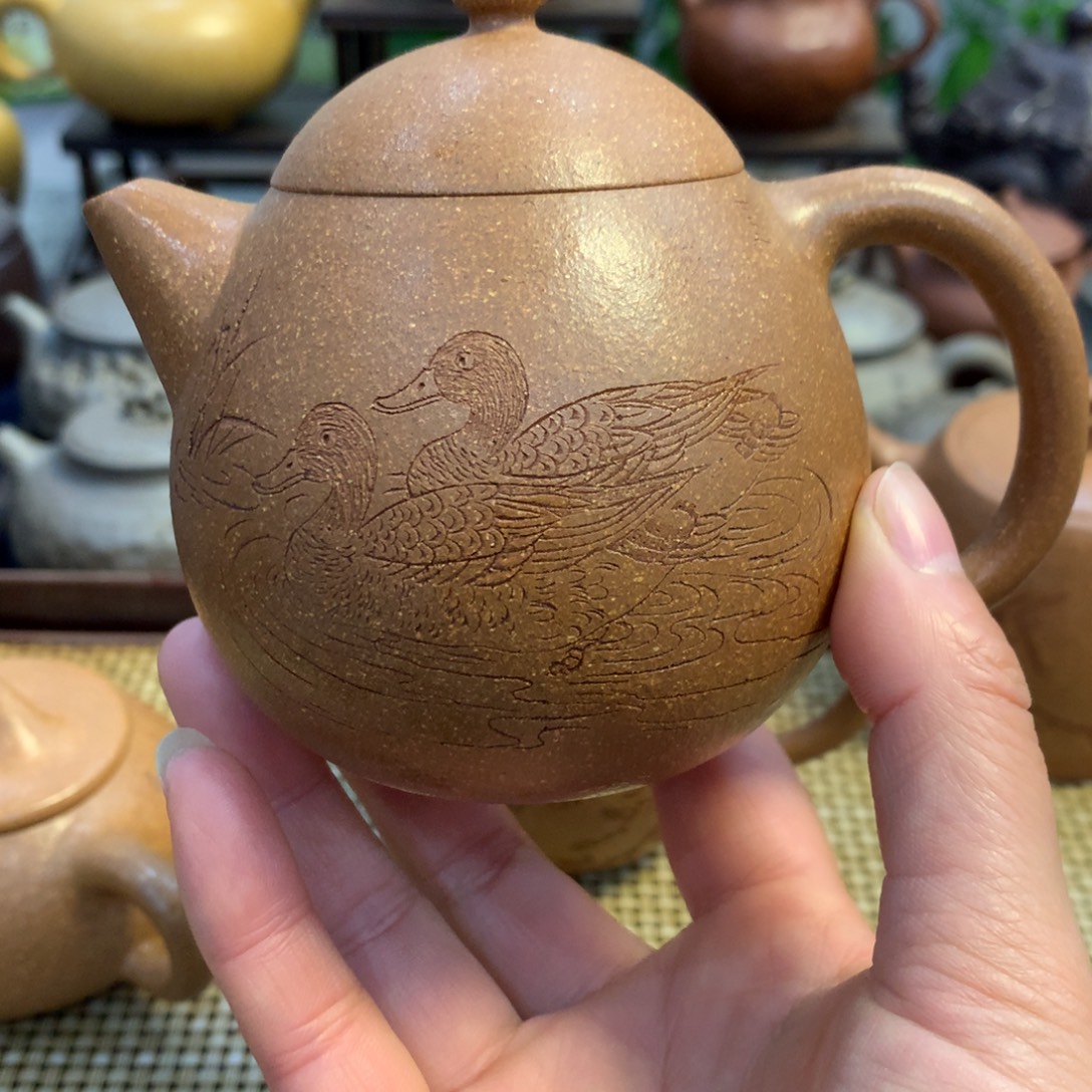 紫砂茶壶宜兴原矿黄金段泥200cc