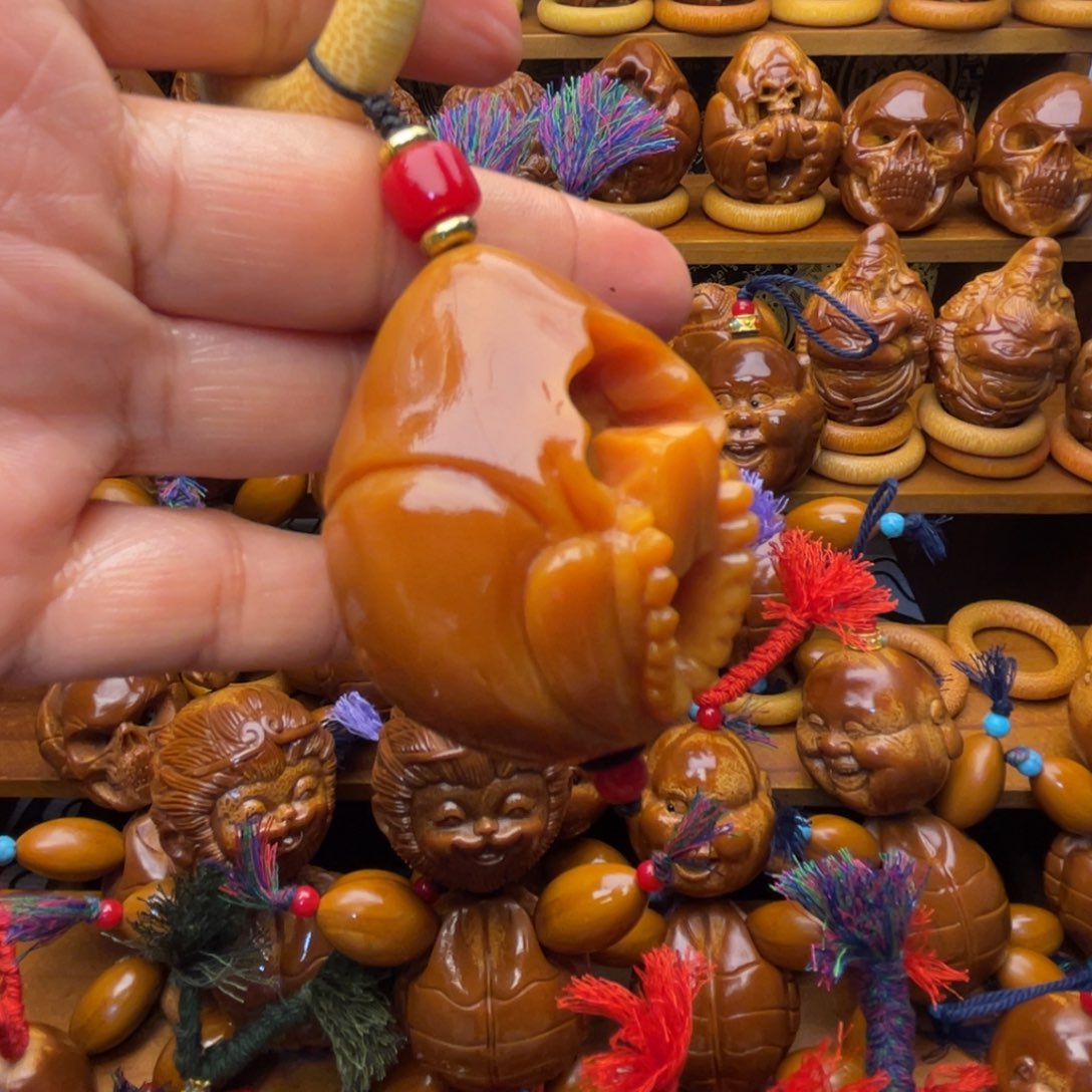 聆***音橄榄核吊坠无相佛一个