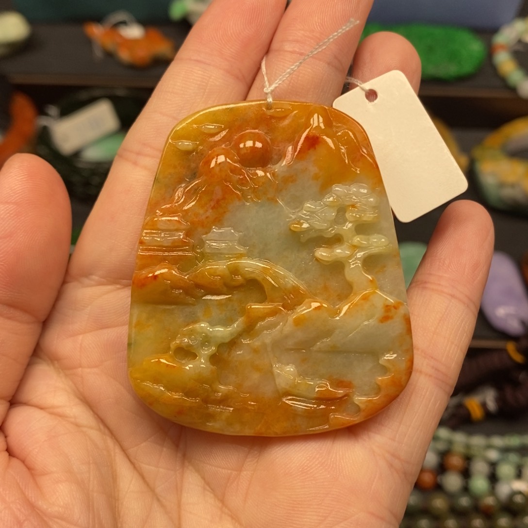 翡翠颈饰未镶嵌山水40号