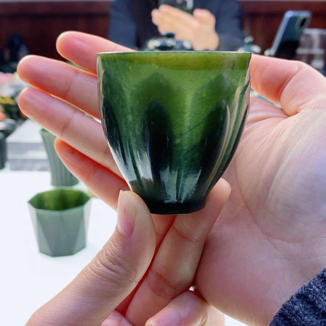 和田玉（青玉）摆件未镶嵌微瑕