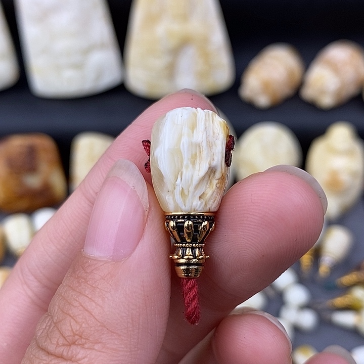 琥珀未镶嵌裸石12微瑕特价c863