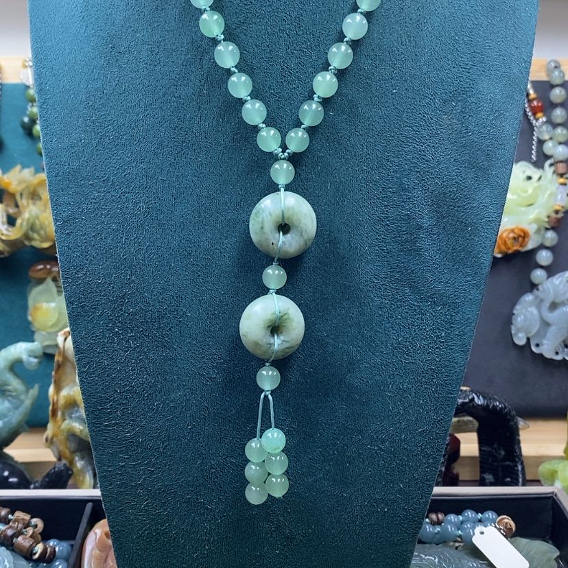 【闪购商品】蛇纹石玉吊坠未镶嵌