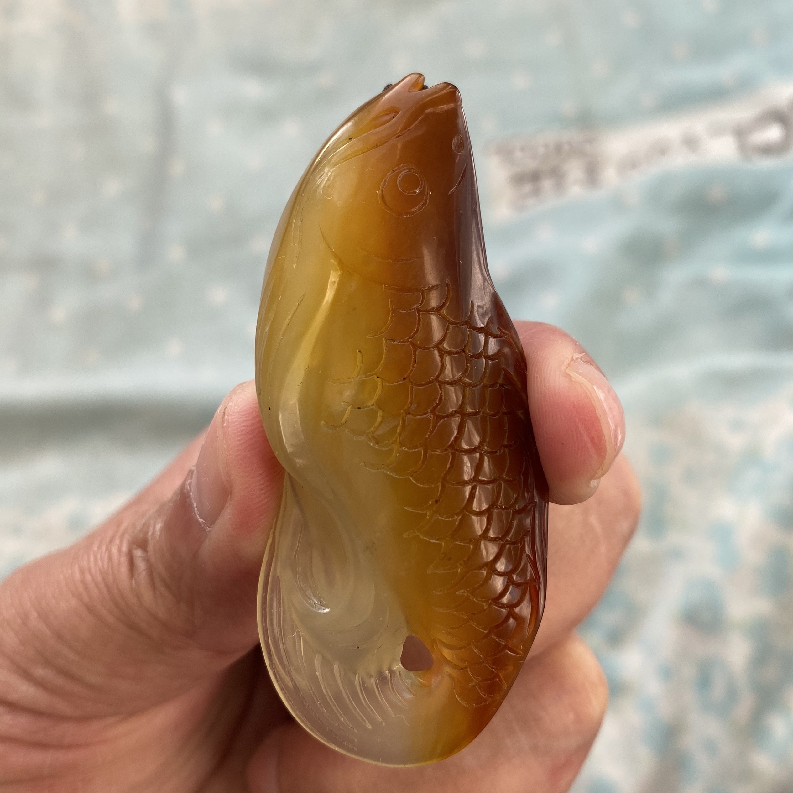 天然岫玉玉石王花玉俏色巧雕连年有余吊坠70*30mm