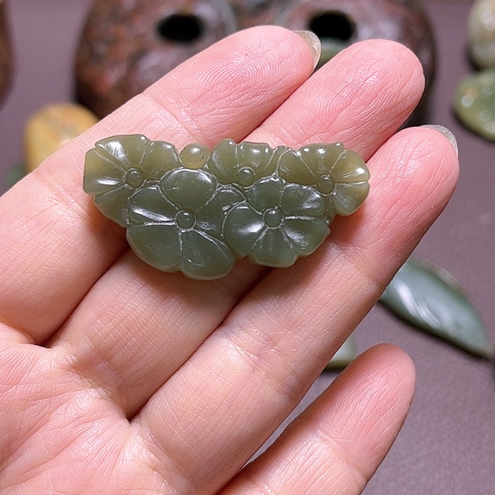 岫岩河磨玉（透闪石质玉）手绳未镶嵌