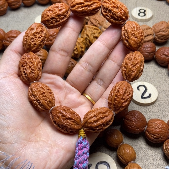 文玩核桃吊坠金丝小枣