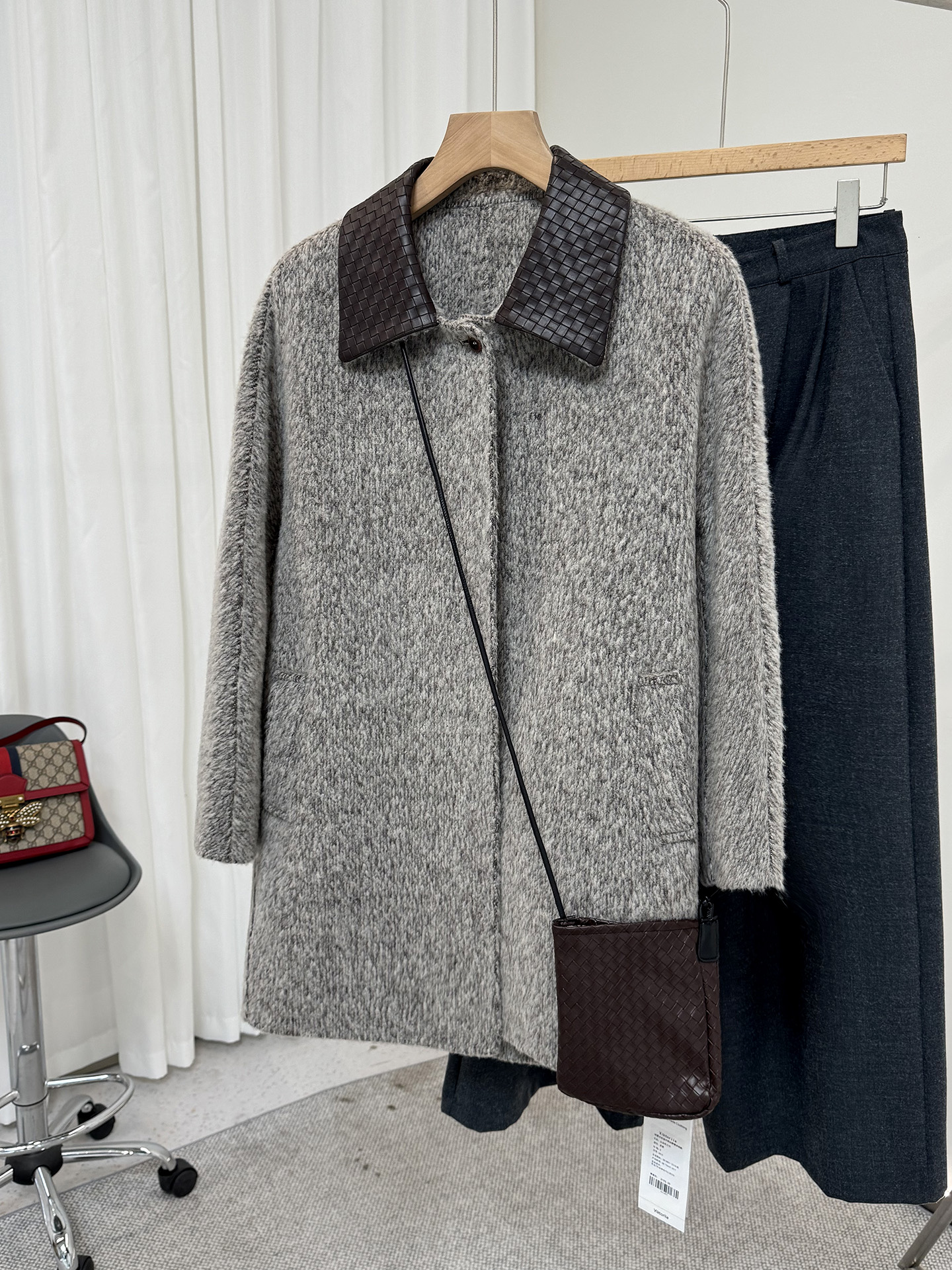 VK2025秋冬新款时尚气质撞色领双面尼大衣斜挎包两件套上衣N5005