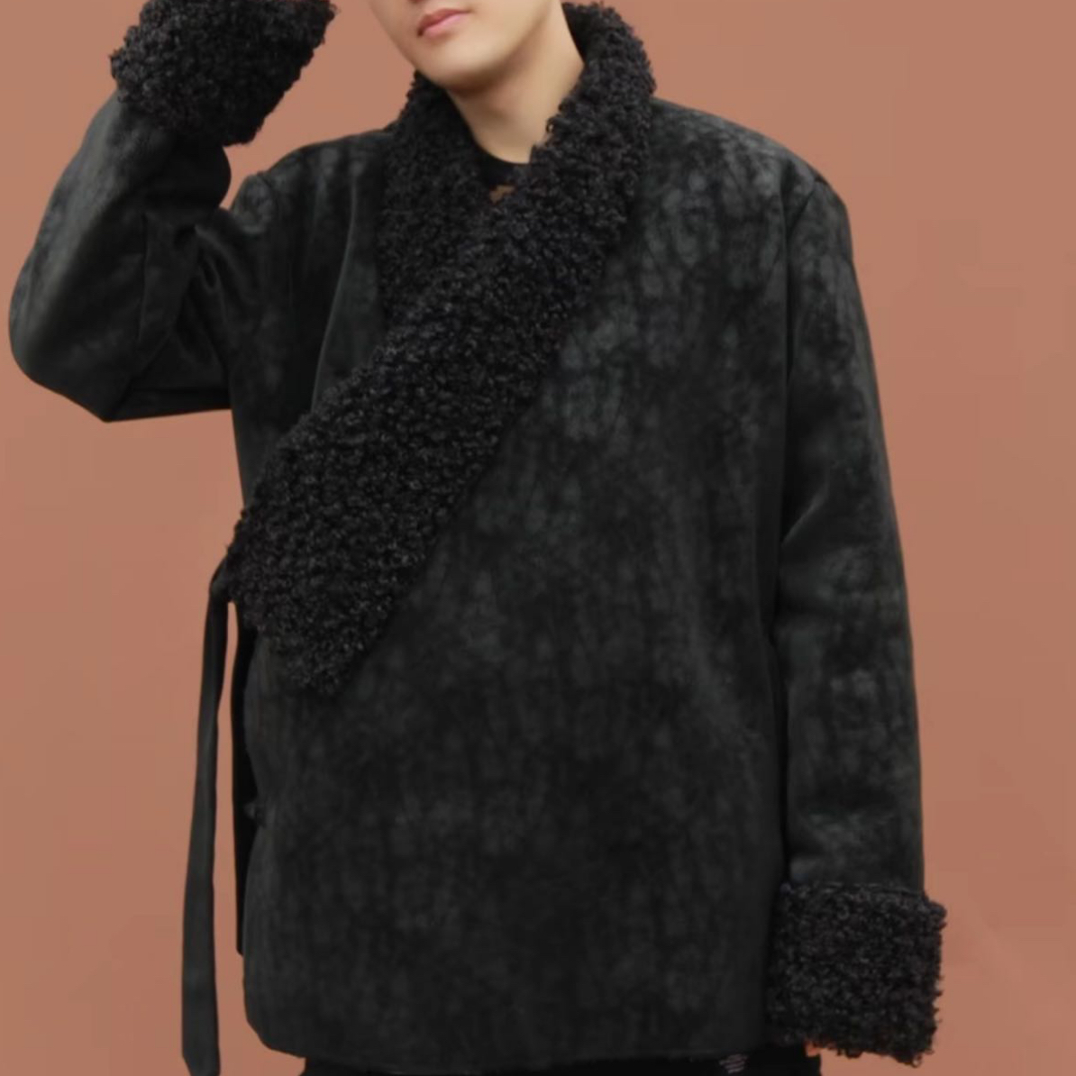 藏装外套男冬季加厚保暖藏式设计加绒藏族上衣宽松休闲民族服饰