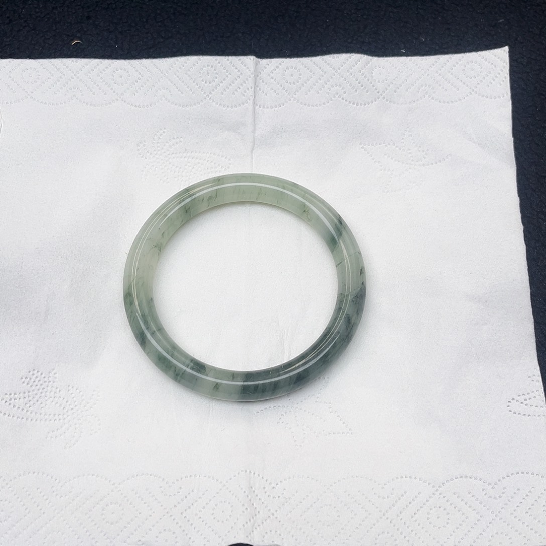 石英质玉未镶嵌手镯87