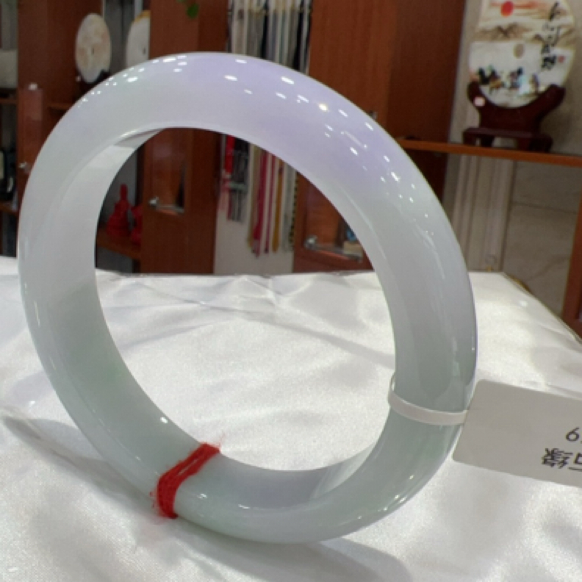 天然翡翠手镯，春带彩紫色漂亮，圈口58-59精美时尚