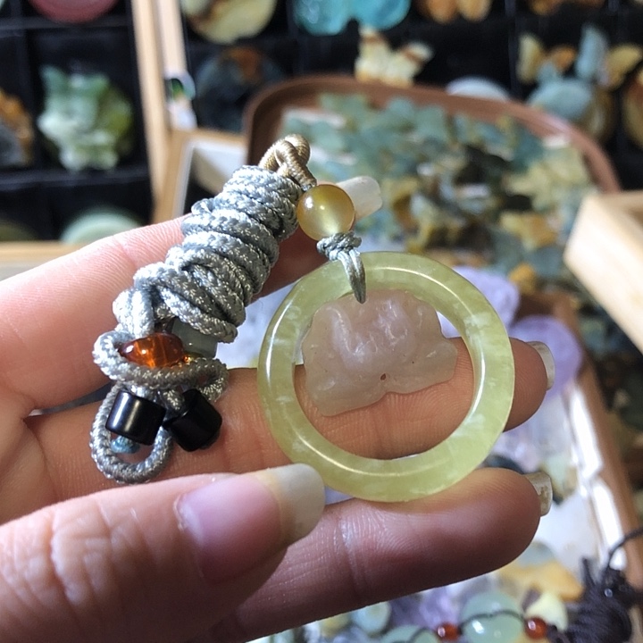 岫玉未镶嵌岫玉挂件