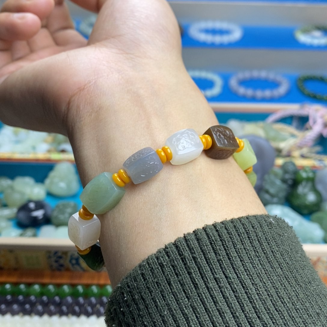 和田玉手串未镶嵌