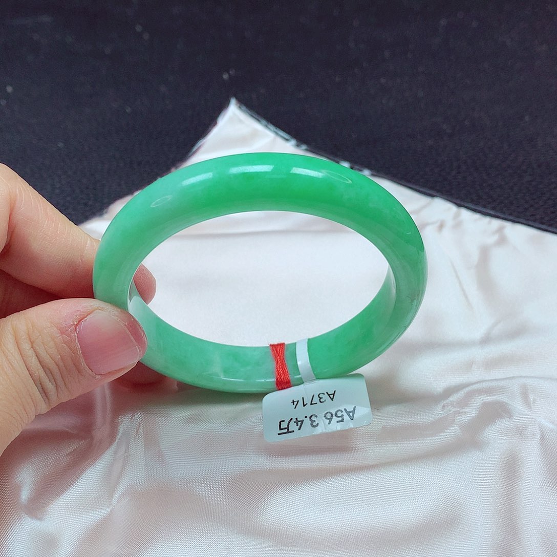 翡翠手镯未镶嵌手镯56