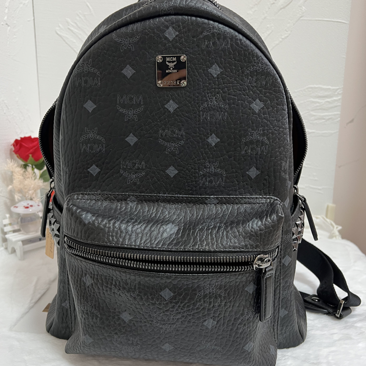 99新 MCM 方姐 /黑色 中小号 双肩包 底长30 F1058