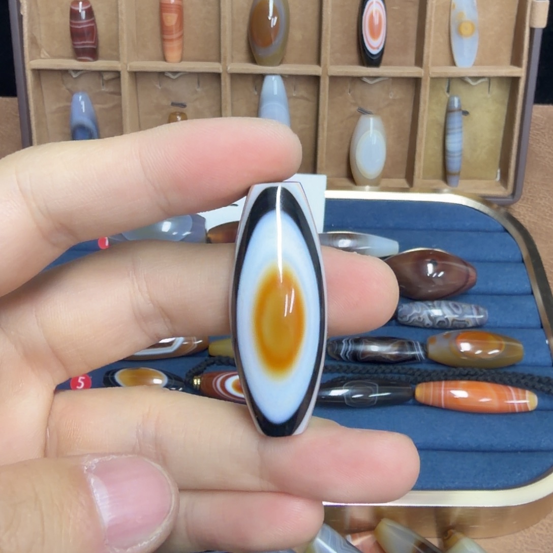 小****玛瑙/玉髓合金颈饰