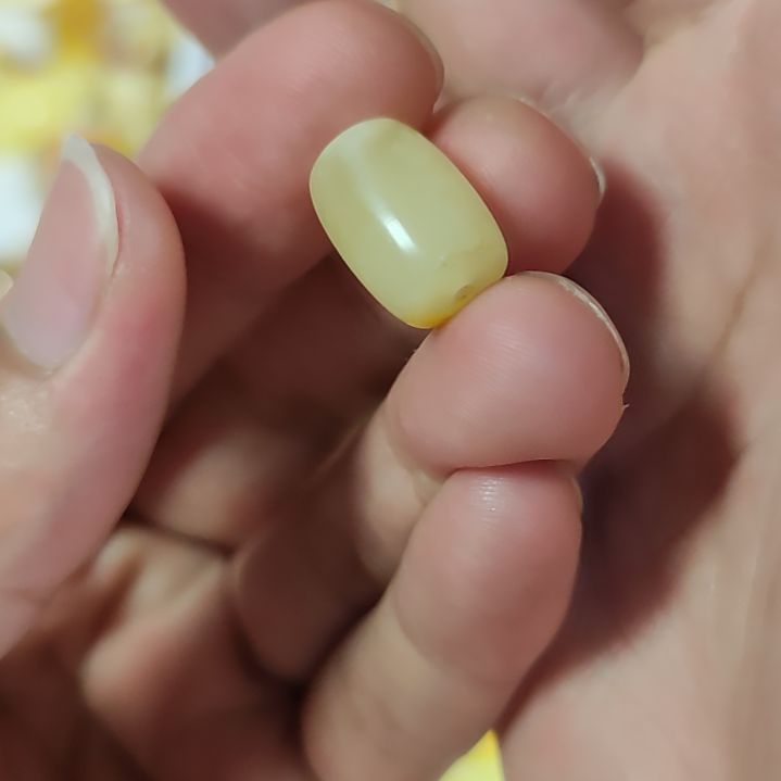 未镶嵌琥珀裸石微瑕珠15.9*11.5mm