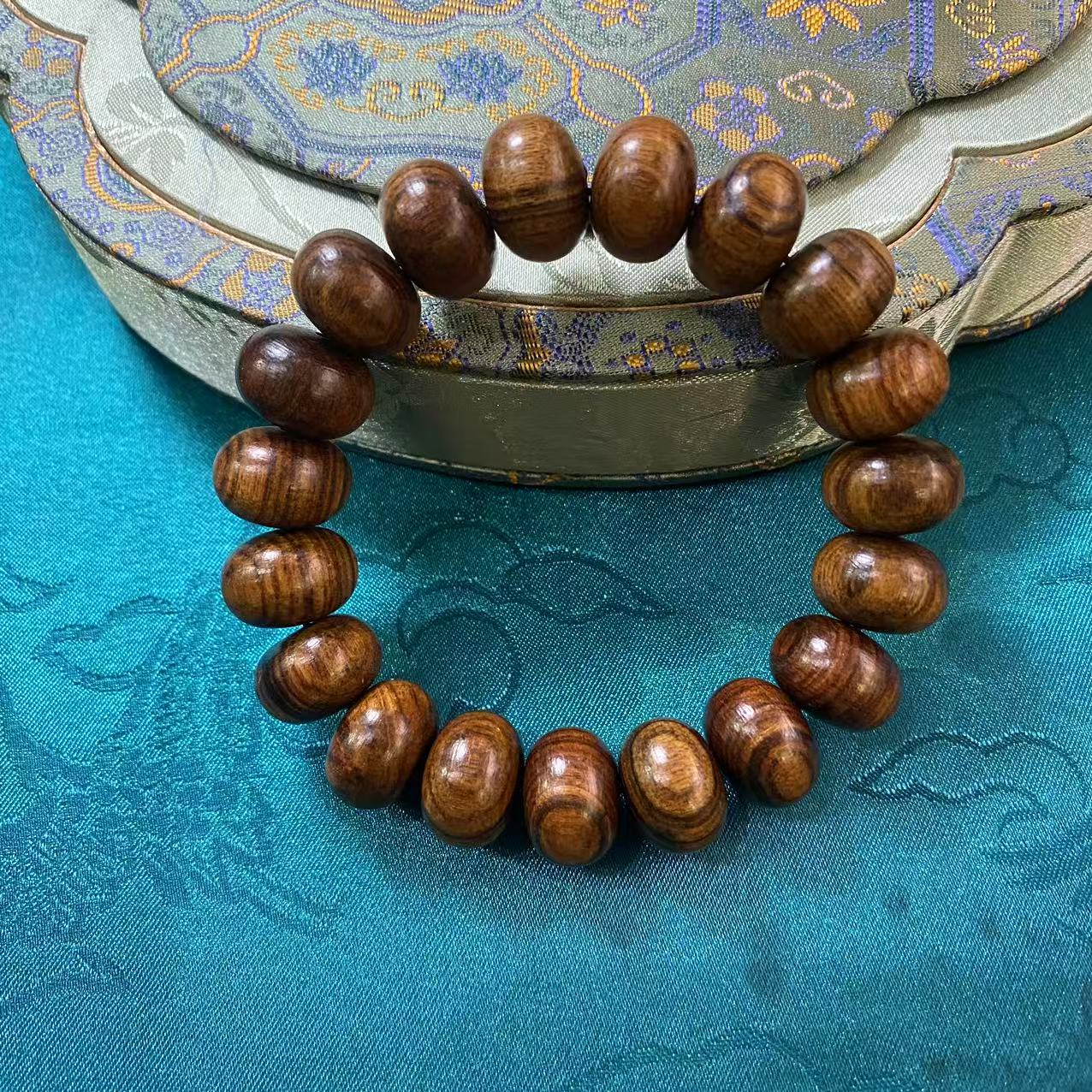 精品雪山重楼手链丫3706