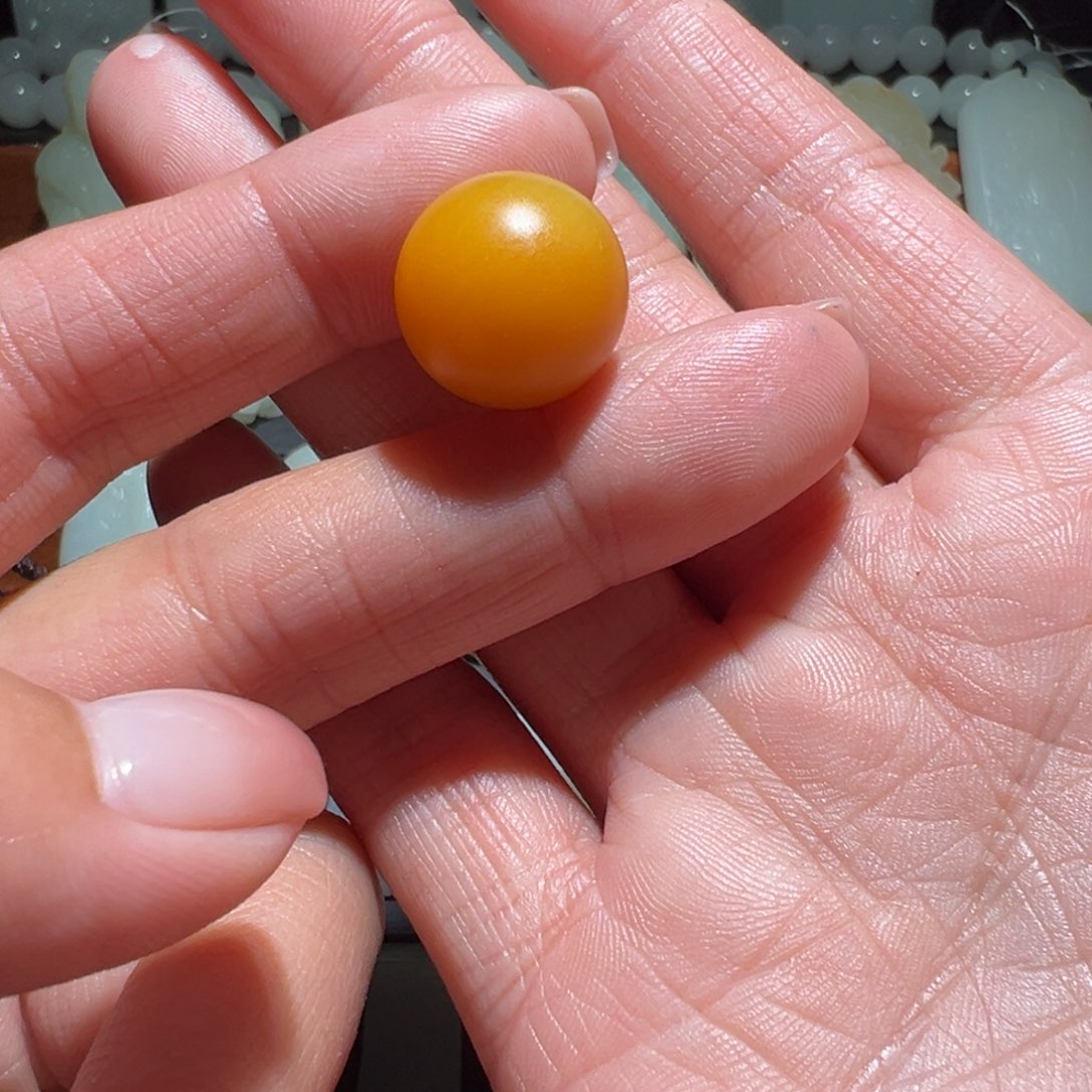 杨***钧和田玉未镶嵌颈饰