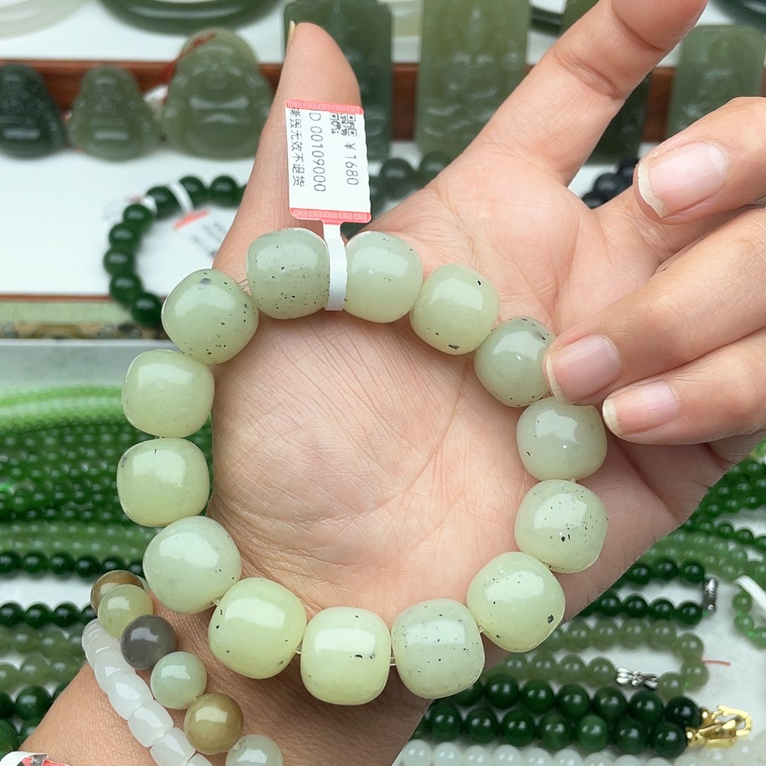 和田玉手串未镶嵌