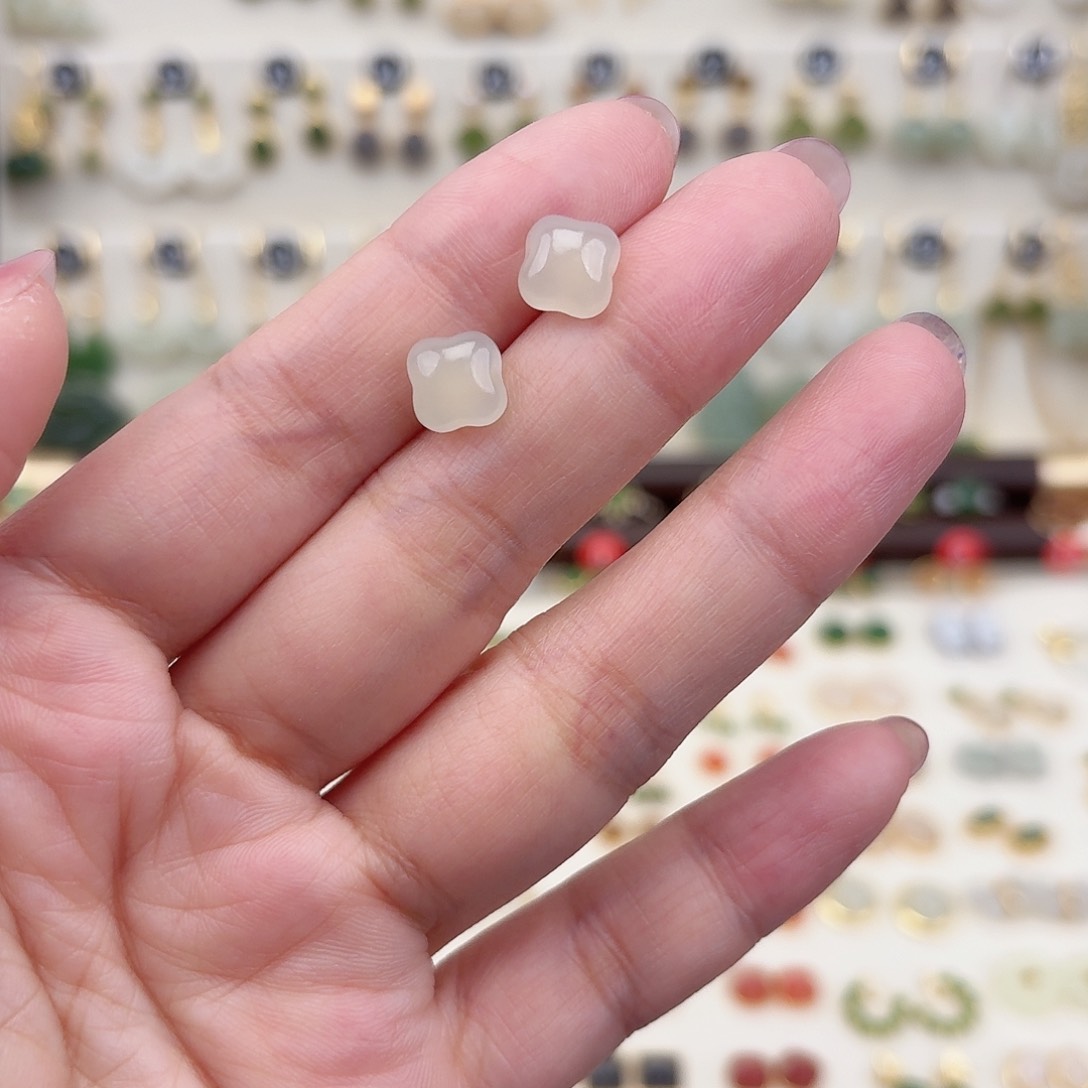 银S925镶嵌和田玉耳饰