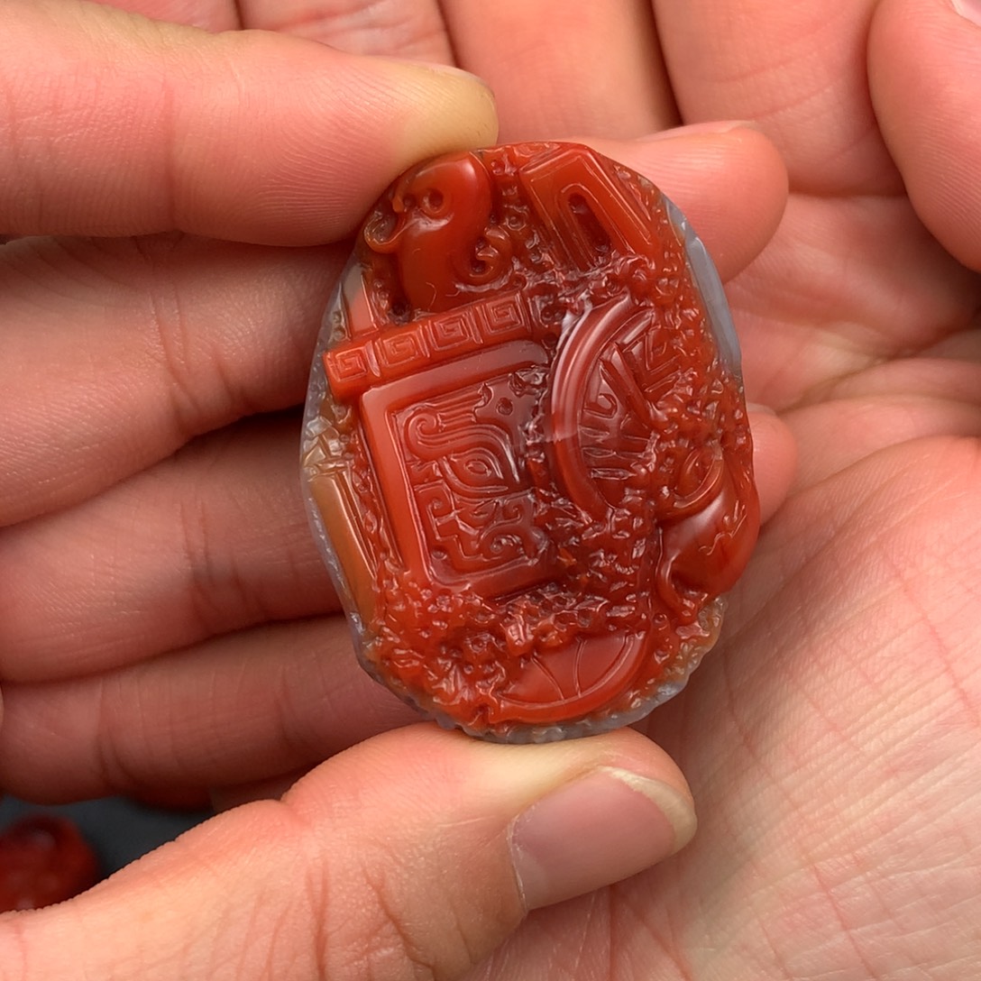 南红玛瑙未镶嵌颈饰