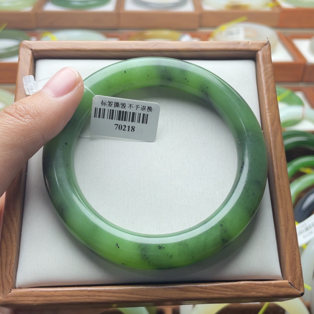 【闪购商品】和田玉手镯未镶嵌58.1