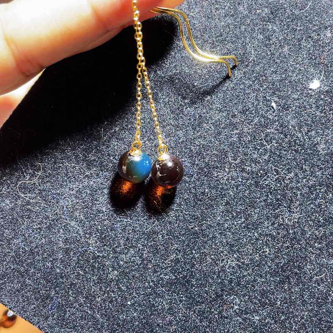 蓝珀裸石银S925镶嵌红蓝耳线