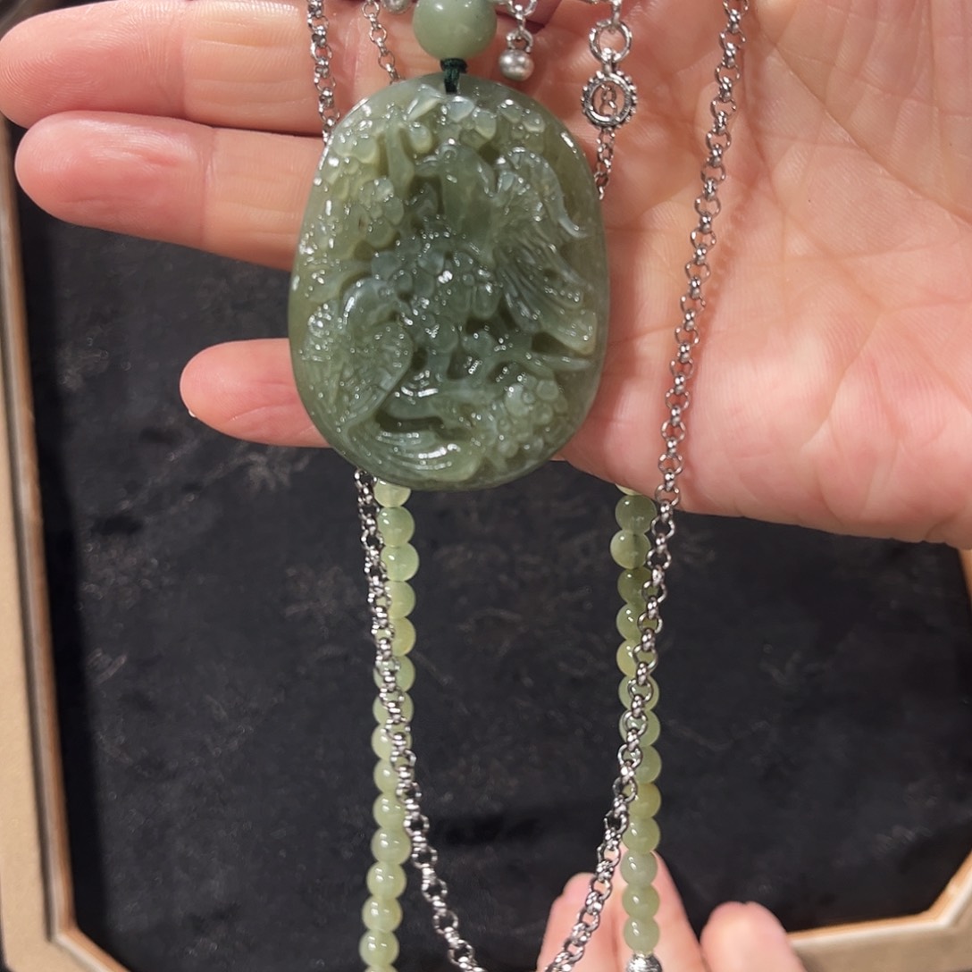 颈饰未镶嵌和田玉